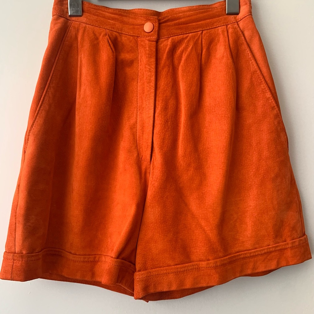 Danier 80s Suede High-Waist Orange Shorts